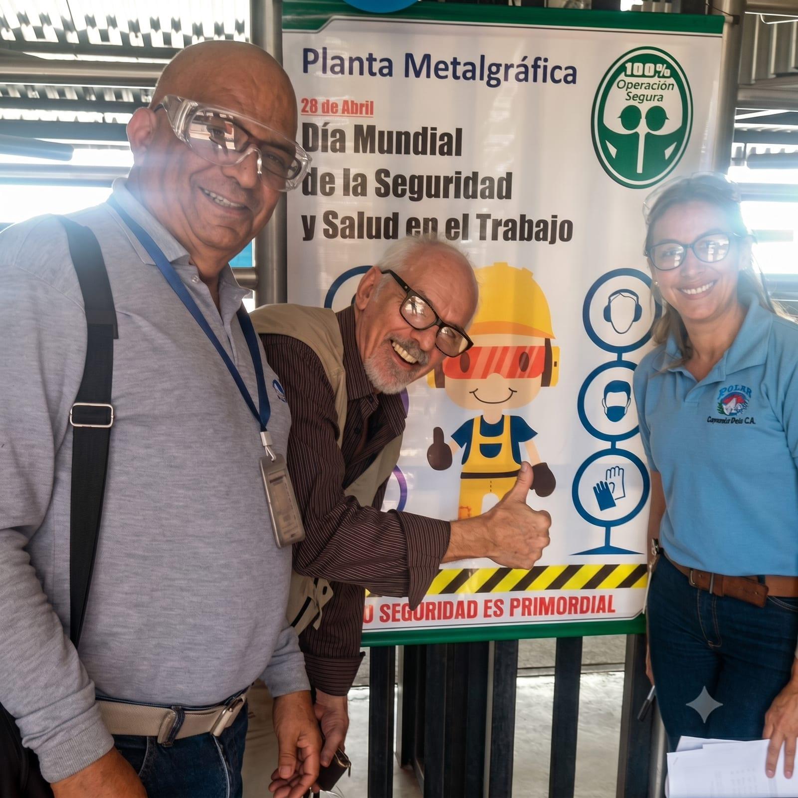 Equipo Sersisteca en planta industrial